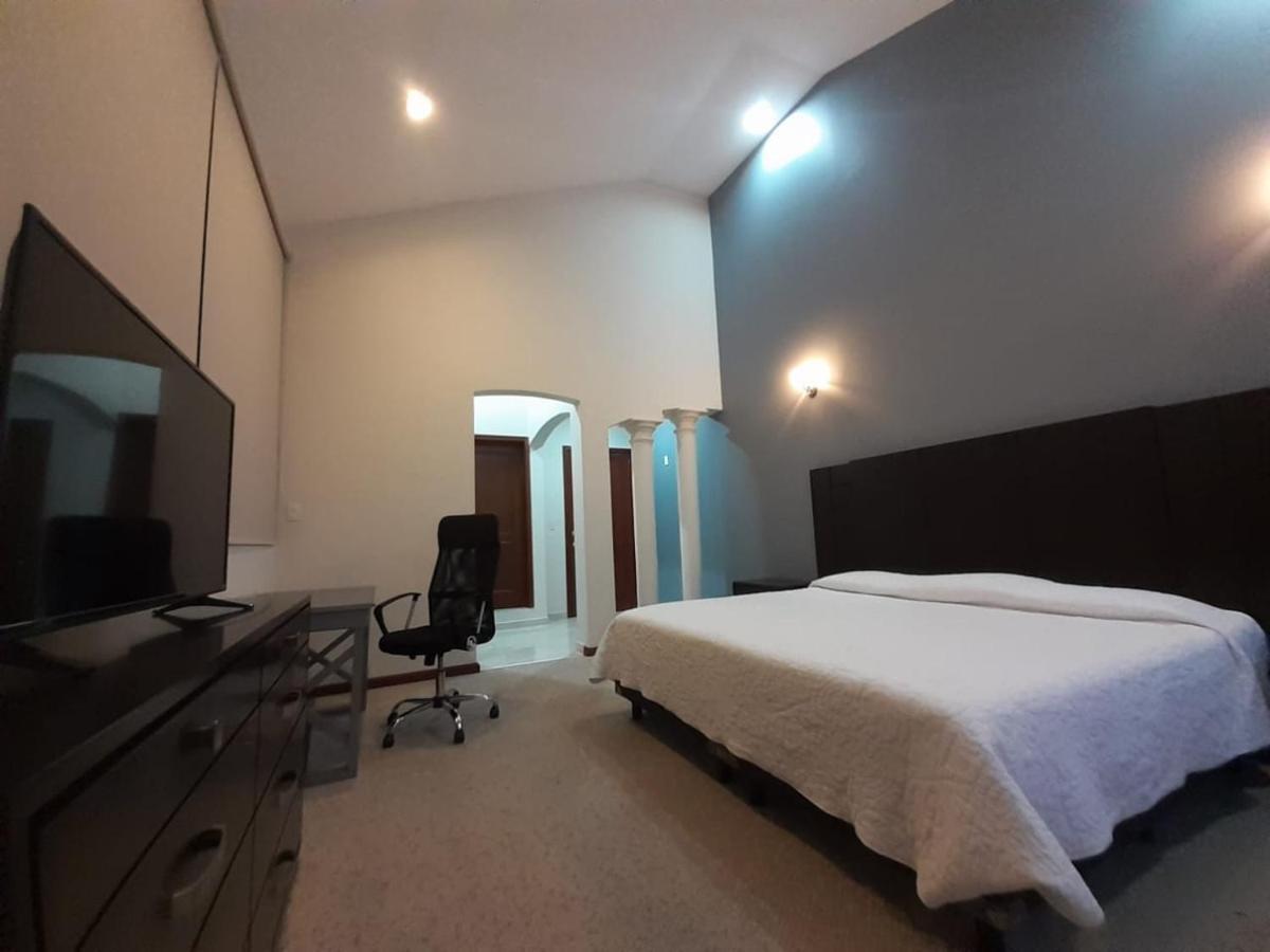 Hotel Candelero Yuriria Buitenkant foto